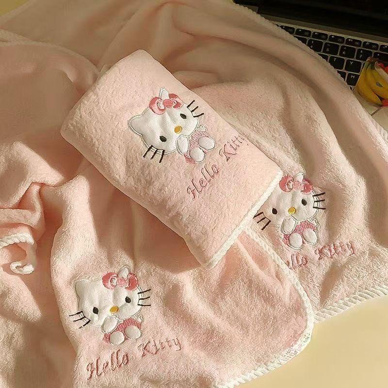 

Cartoon Cute KT Cat Women s Coral Fleece Bath Towel Set with Cap Towel [35*75 cm]