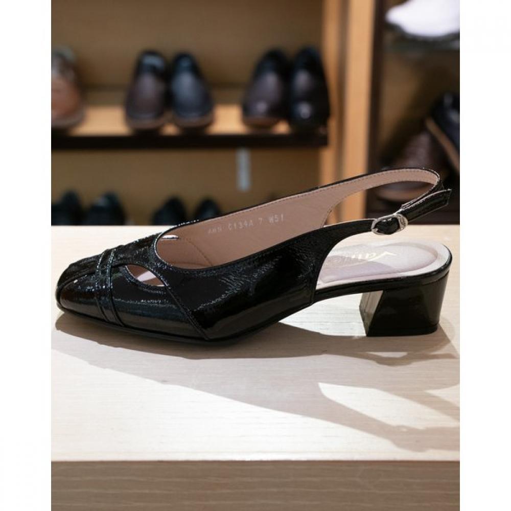 Vainer Women Black Sandals 134a