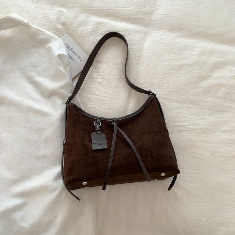 

Осень и зима новая ретро сумка-мессенджер из оленьей замши, женская сумка на плечо, новая нишевая сумка-тоут большой вместимости