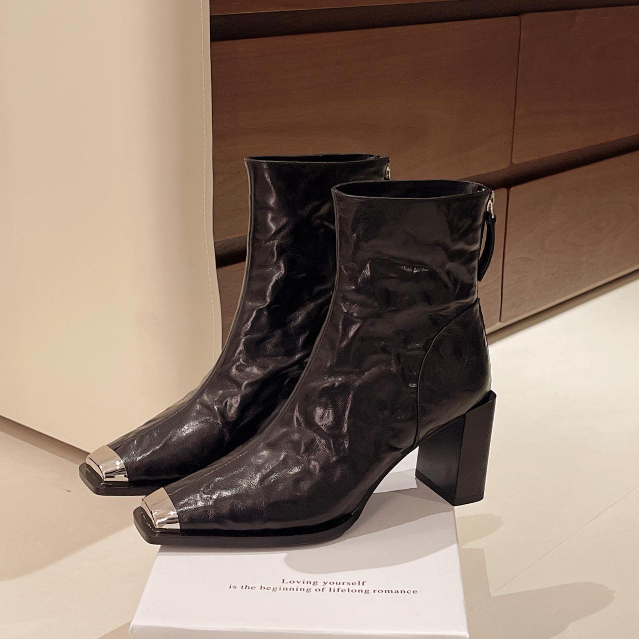 

Женские ботинки, новые брендовые кожаные туфли, модные туфли с квадратным носком на высоком каблуке, черные, коричневые, на молнии, для офиса, ботильоны 39