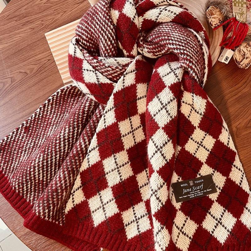 Christmas Scarf Winter Women's Red Plaid Versatile High-end Soft Waxy Wool Scarf Fashionable New Shawl To Keep Warm