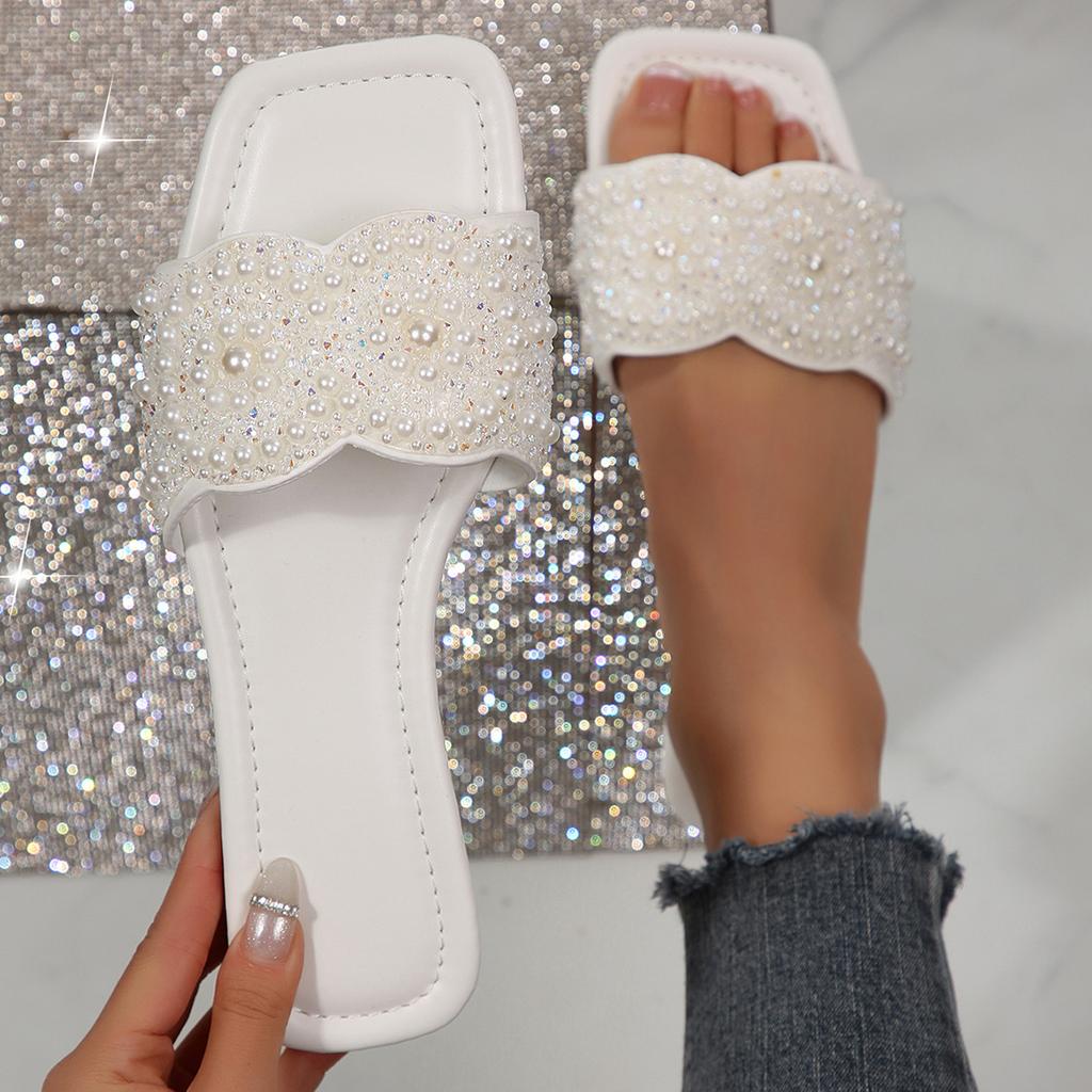 Sommer Ein-Wort-Slipper Damen Sandalen Strass Flacher Boden Mode Quadratische Spitze Außenbekleidung Perle