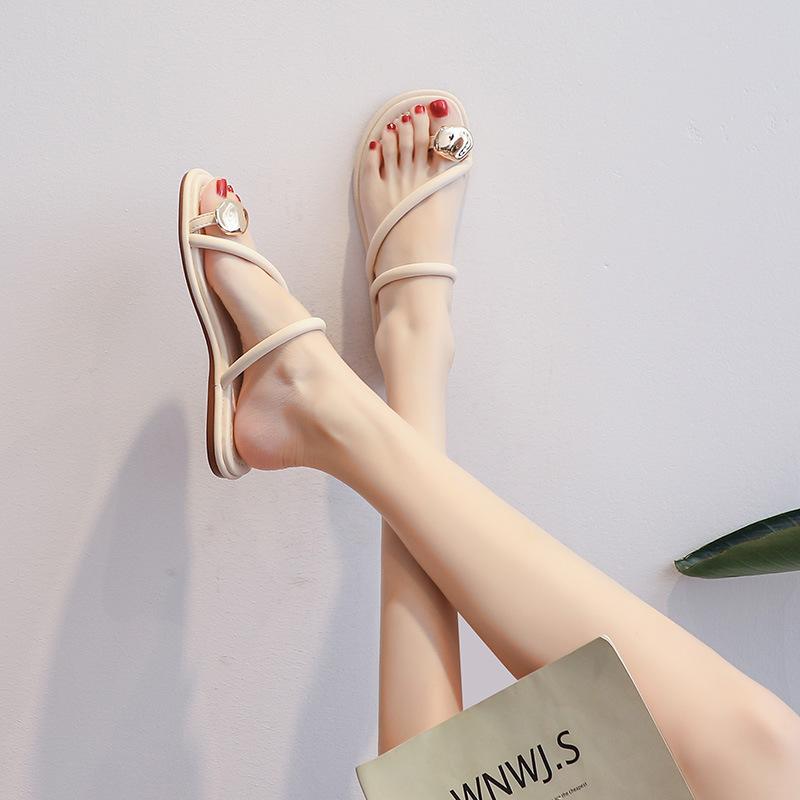 7468-24 Flat Bottom Half-drag Girls Wear Exquisite 2025 Soft Bottom Summer Gentle and Beautiful Cool Slippers