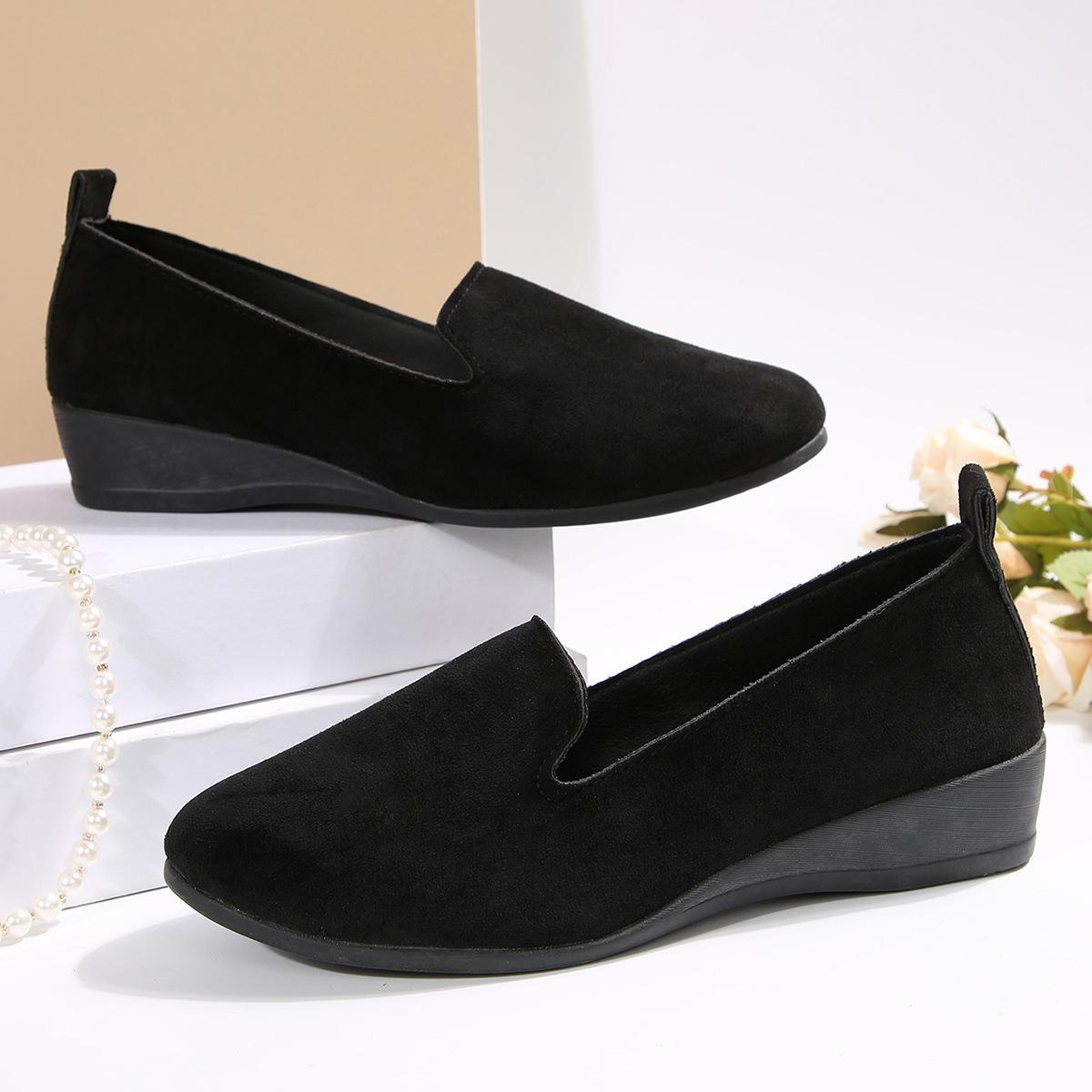 

Новые кожаные туфли большого размера с круглой головкой и одной педалью, кожаные британские ленивые туфли, универсальные туфли Doudou, повседневные и удобные туфли для одного человека 43 чёрный