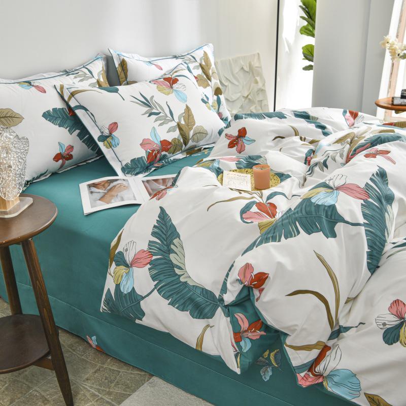 Fresh Orange 100% Cotton Four-Piece Bedding Set - Duvet Cover & Bed Sheet for Student Dorms and Homes