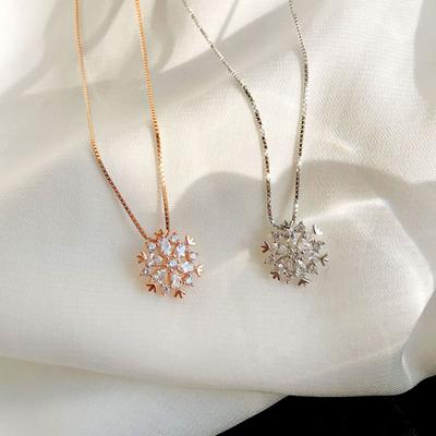 Snowflake Necklace Niche Design Sense for Women Trendy Collarbone Chain Light Luxury Temperament for Women
