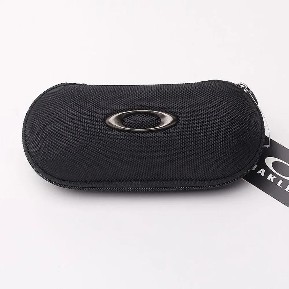 Oakley Peanut Zipper Glasses Case AOO1670AT 000013 Option 6 Oakley Case