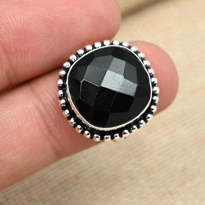Anello fantasia per gioielli fatti a mano in argento sterling 925 con pietra preziosa nera dello spinello per le donne