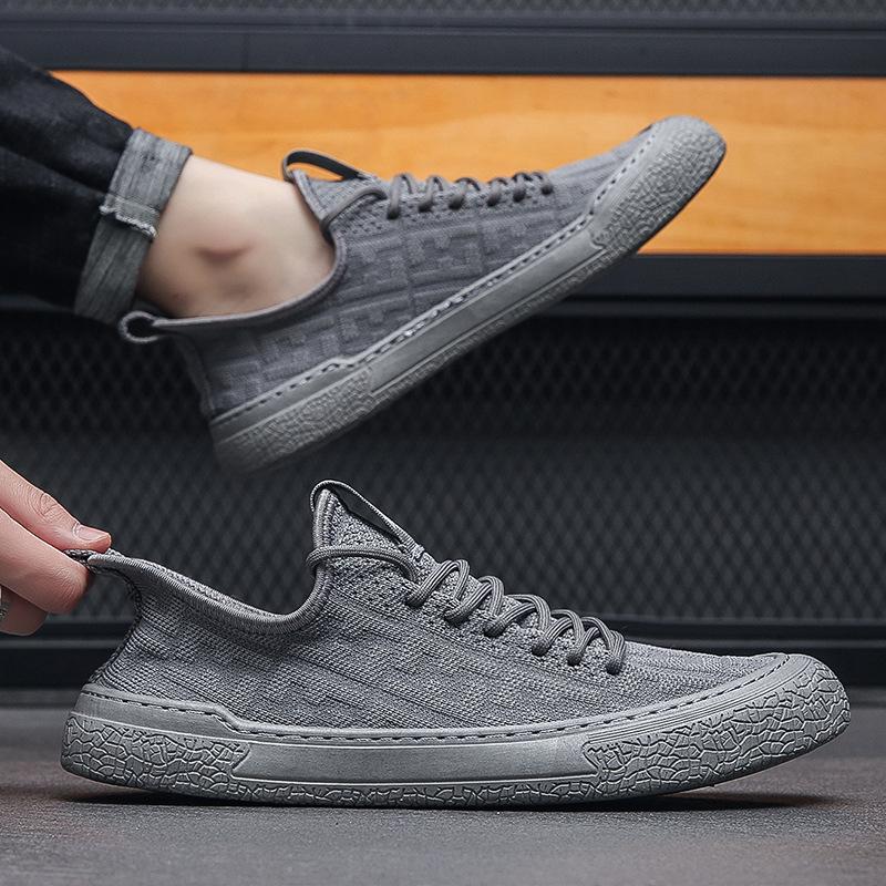 2024 Spring and Autumn New Fly Weaving Mesh Sports Shoes Breathable Lightweight Soft Sole Casual Shoes