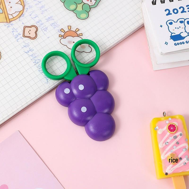 Colorful Kids' Round-Head Craft Scissors with Magnetic Closure