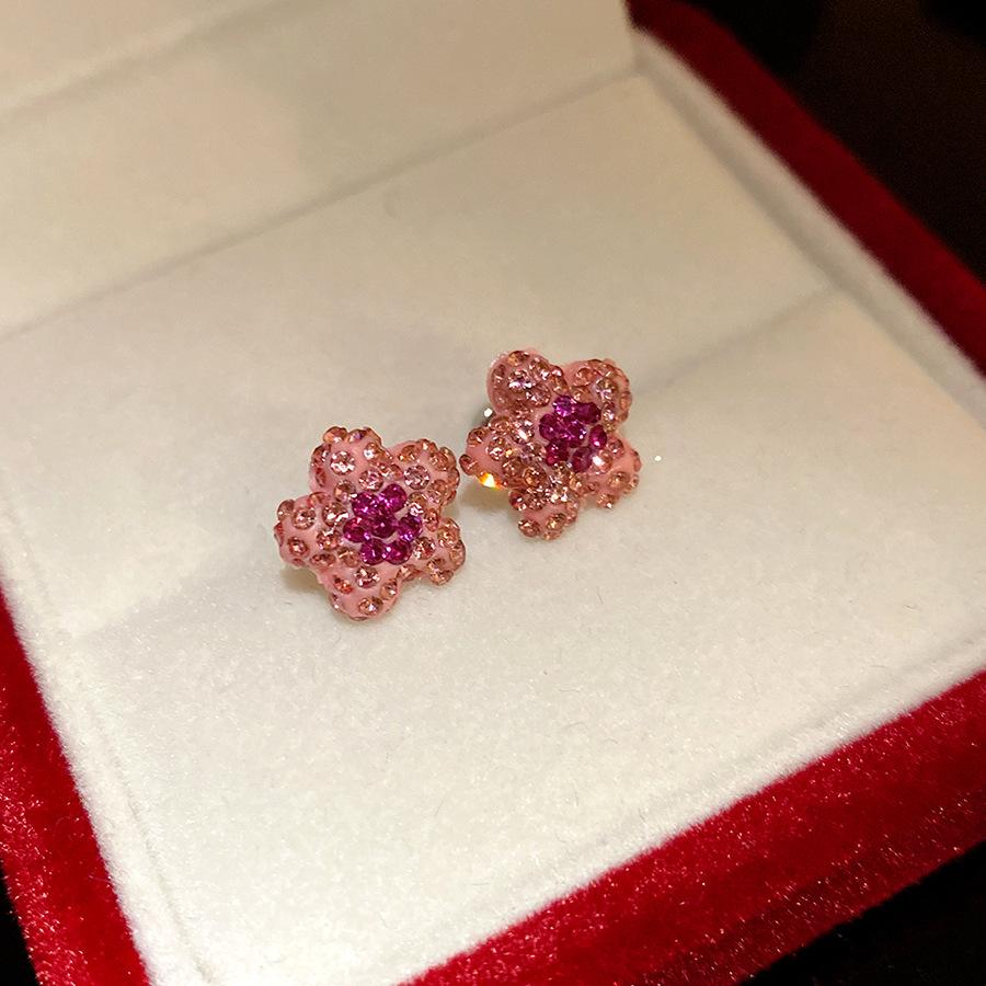 

Soft pottery diamond-set star-threaded earrings,vacation style earrings, simple, fashionable and exquisite earrings, with a sense of niche design