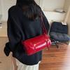 New Retro Fashion Shoulder Messenger Bag Commuter Bag Texture Large Capacity Tote Bag Women