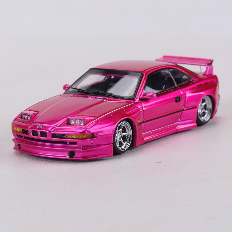 

RM MODEL 1:64 850CSi E31 Wide Body Conversion Version Alloy Model Car фиолетовый