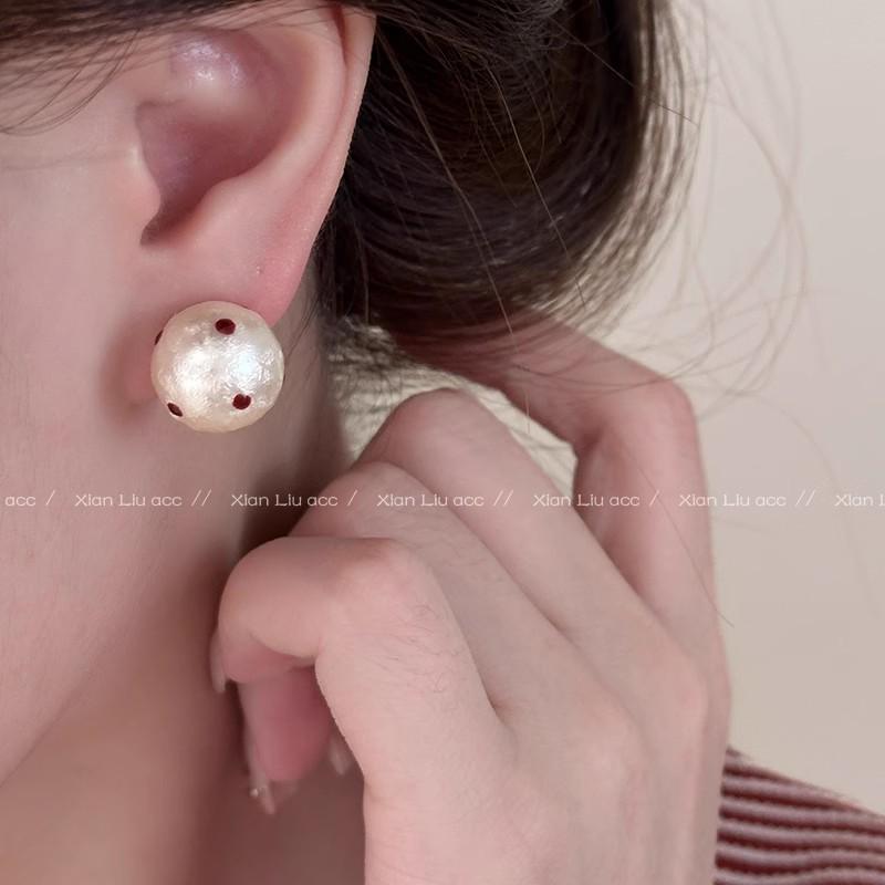 Elegant French Polka Dot Cotton Pearl Earrings - Retro, Luxurious, and Stylish