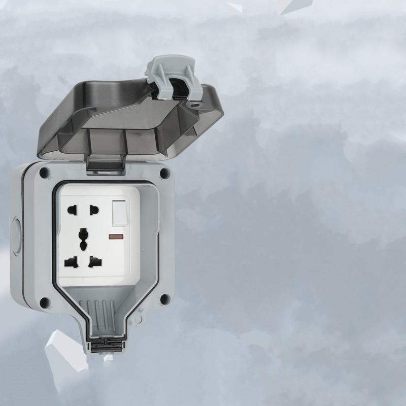 Outdoor Waterproof Socket IP66 Corrosion Resistance Anti Splashing Wall Mounted Patio Outlet for