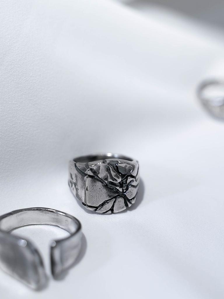 Harang Hr 28R_Silver Crack Ring