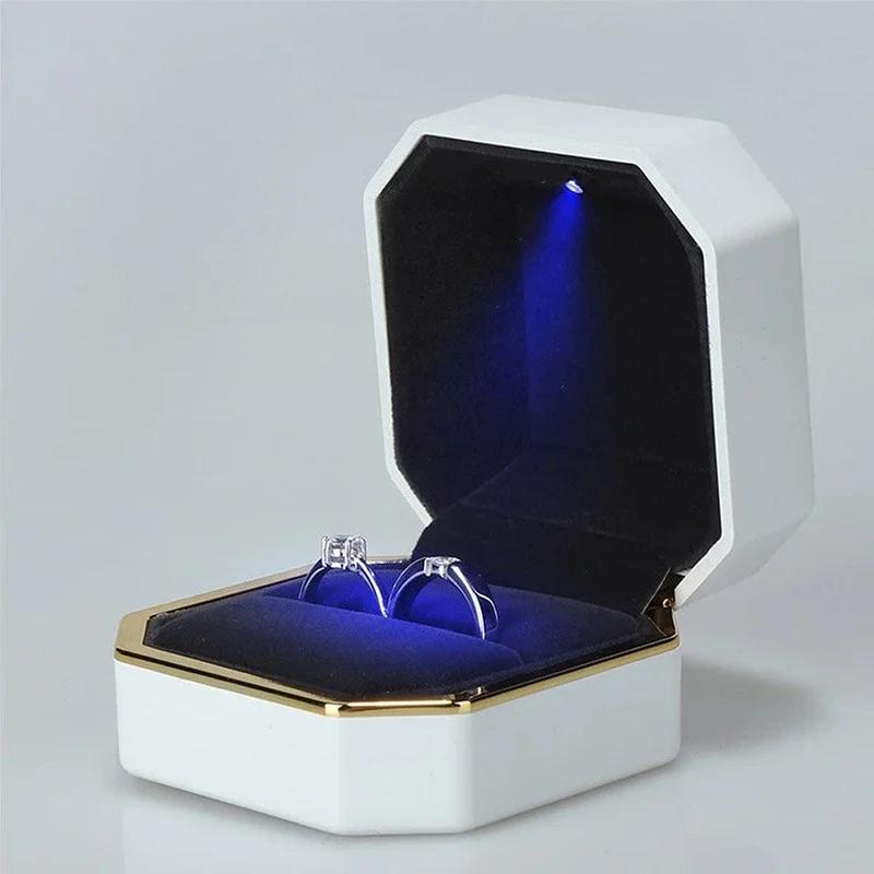 New 1PCS Ring Box Wedding Velvet Ring Case Organizer Jewelry Gift Box With Led Light For Proposal Engagement Ring Boxes
