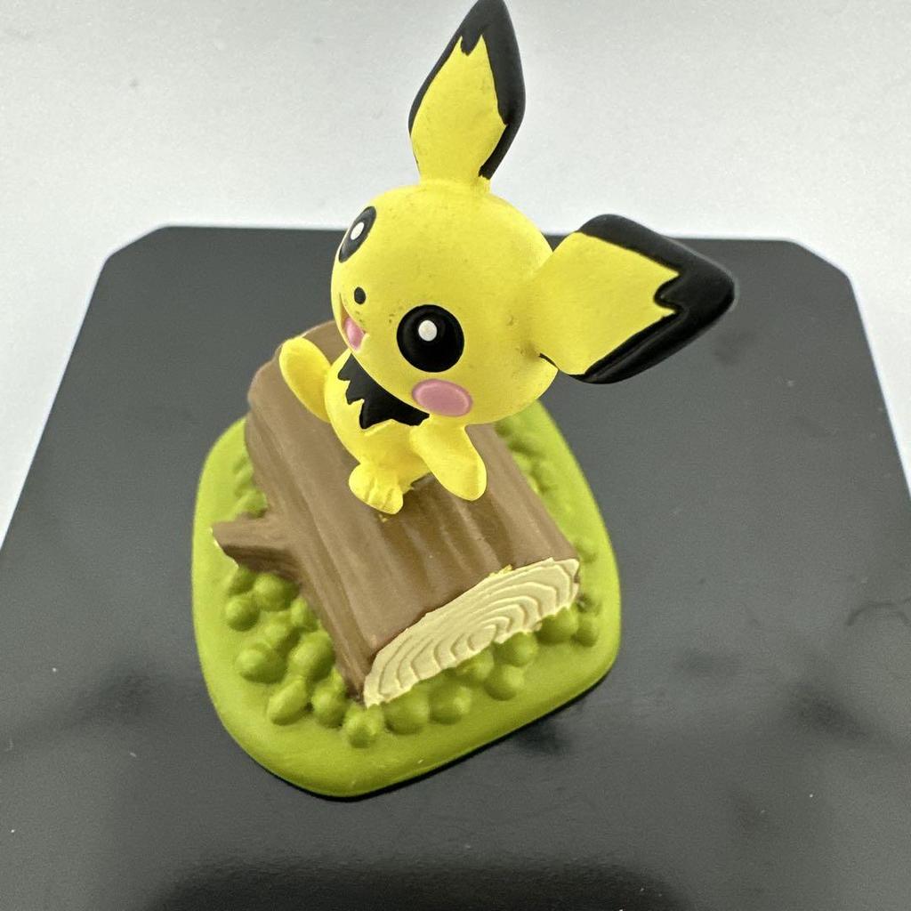 [USED] Pichu figure