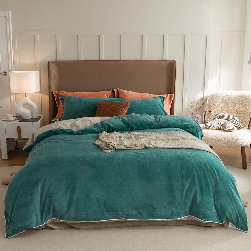 Light Luxury High-End Thickened Milk Fleece Four-Piece Set, Warm Coral Fleece Quilt Cover, Anti-Static Bed Sheet Three-Piece Set