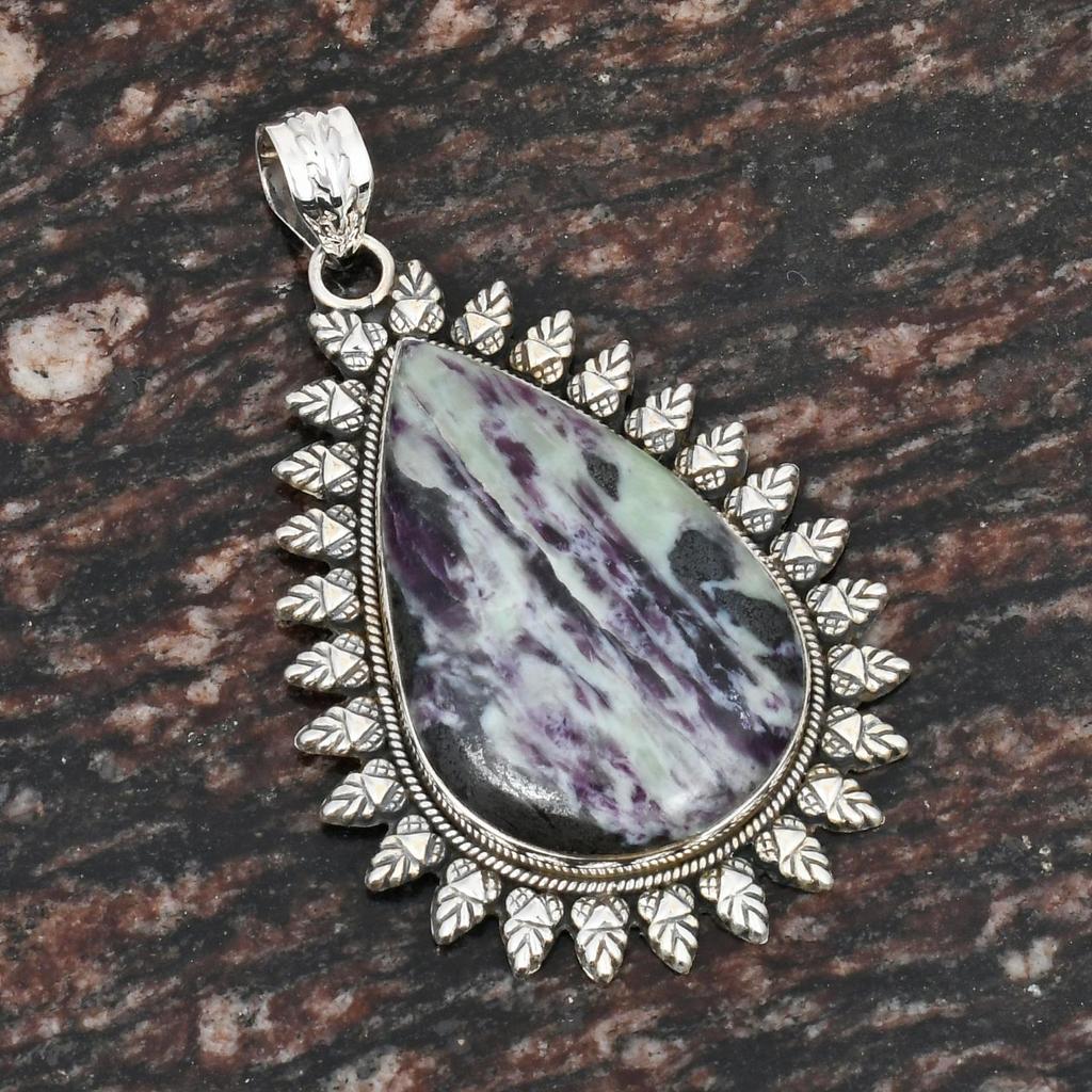 Natur Rubin Zoisit Edelstein Anhänger, 925 Sterlingsilber, Birnenförmiger Edelstein, Handgefertigter Anhängerschmuck, Geschenk für Frauen, Ostergeschenk