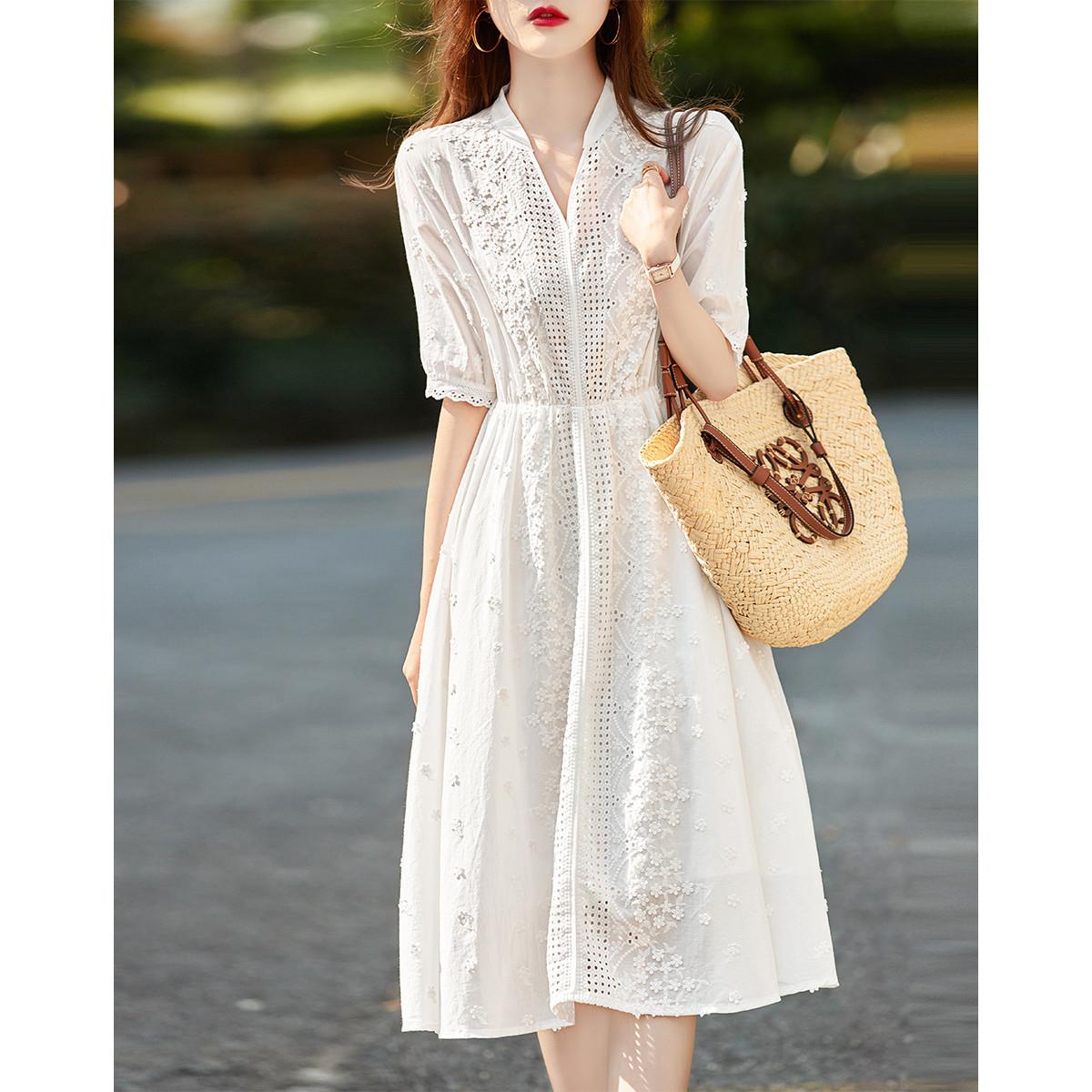 

Хлопковое вышитое корейское летнее новое платье с V-образным вырезом и рукавами средней длины с кружевной вышивкой и юбкой для женщин, лето 2XL белый