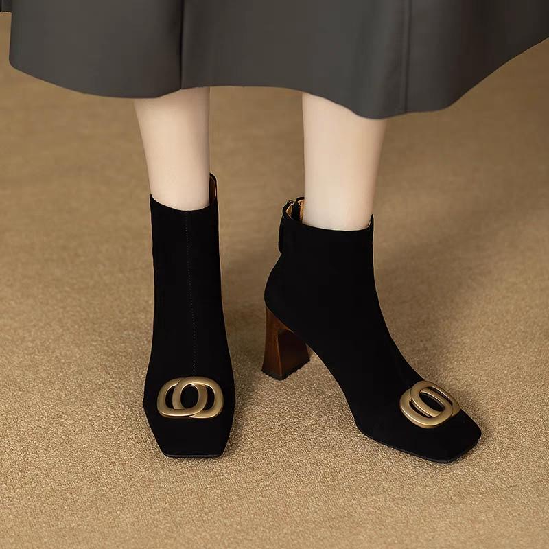 Podzim Zima Vysoce Kvalitní Design na Zip Vysoký Podpatek Dámské Kozačky 2024 Trend Nová Kovová Dekorace Ležérní Párty Dámské Kotníkové Kozačky