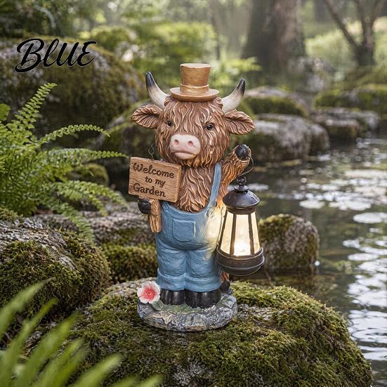 Rustic Garden Decoration Highland Cow Statue with Battery Powered Lantern Small Cattle Figurine Welcome Sign Outdoor Resin Sculpture for Lawn