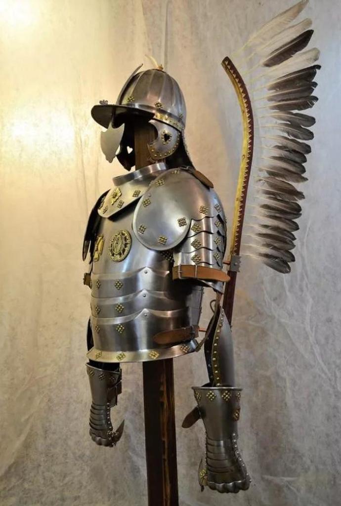 Polnisches Edler Ritter Kostüm Set mit Helm für Cosplay LARP Renaissance Veranstaltungen