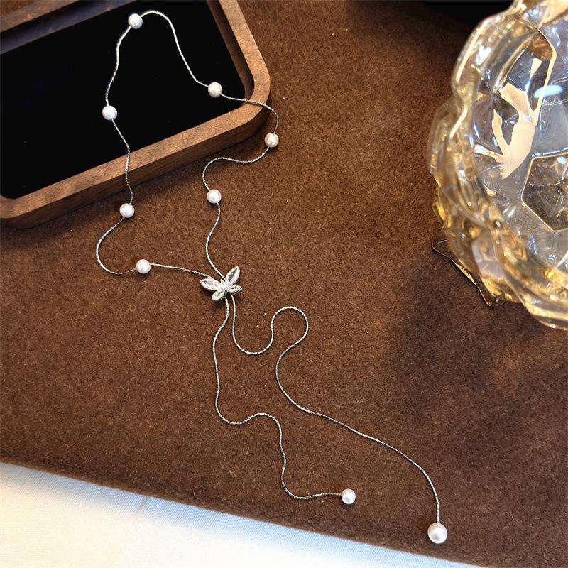 Zircon 2026 Starry Sky Butterfly Pearl Necklace for Women - Light Luxury High-End Choker