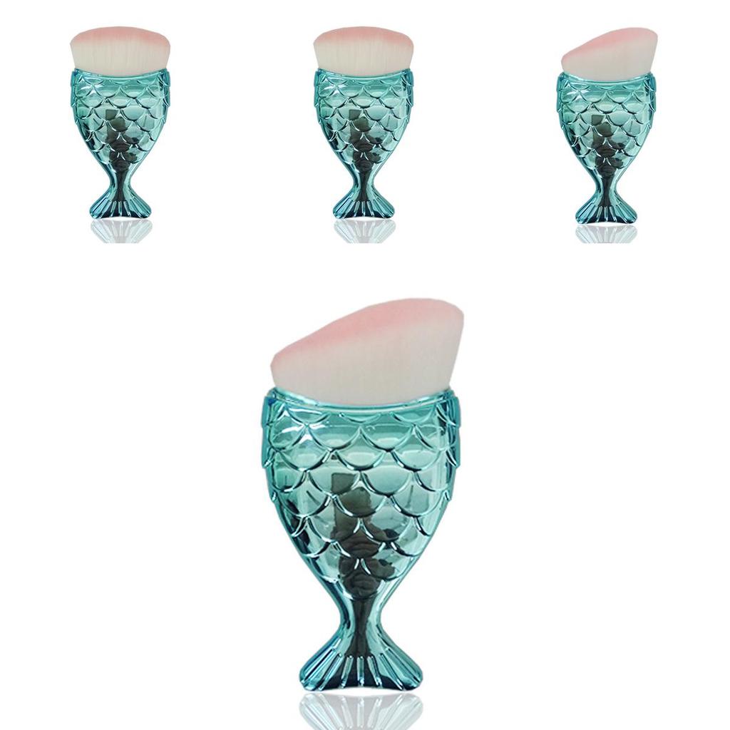 Mermaid Makeup Brush With Fish Scale Design For Face And Foundation Application