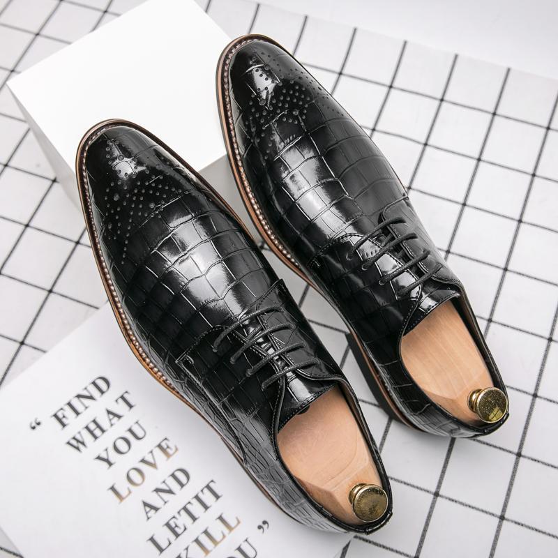 

Pointed leather shoes men s business dress glossy new fashion Korean version trend casual leather shoes men s lace-up wedding shoes 38 коричневый