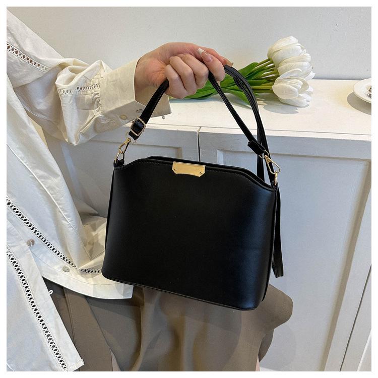 Atmosferyczna Minimalistyczna Damska Modna Torebka: 2025 Modna Wszechstronna Torba na Ramię i Przez Ramię w Jednolitym Kolorze