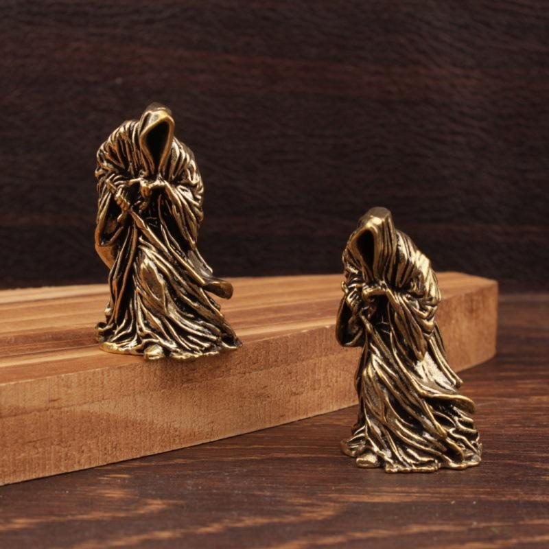 1/2Pcs Retro Brass Death Statue Black Robe Action Figures Miniature Punk Horror Statue Desktop Ornament Halloween Decor