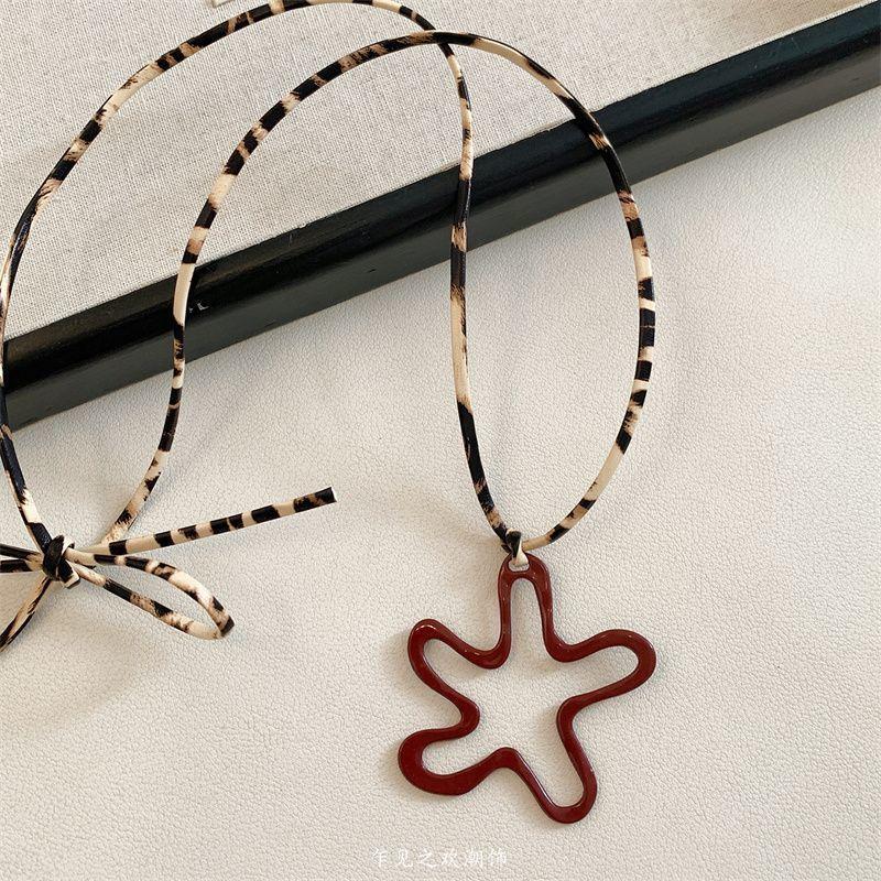 Bow Pendant Pull-out Necklace Women's Korean Long Decorative Sweater Chain Silver Versatile T-shirt Accessories Wear