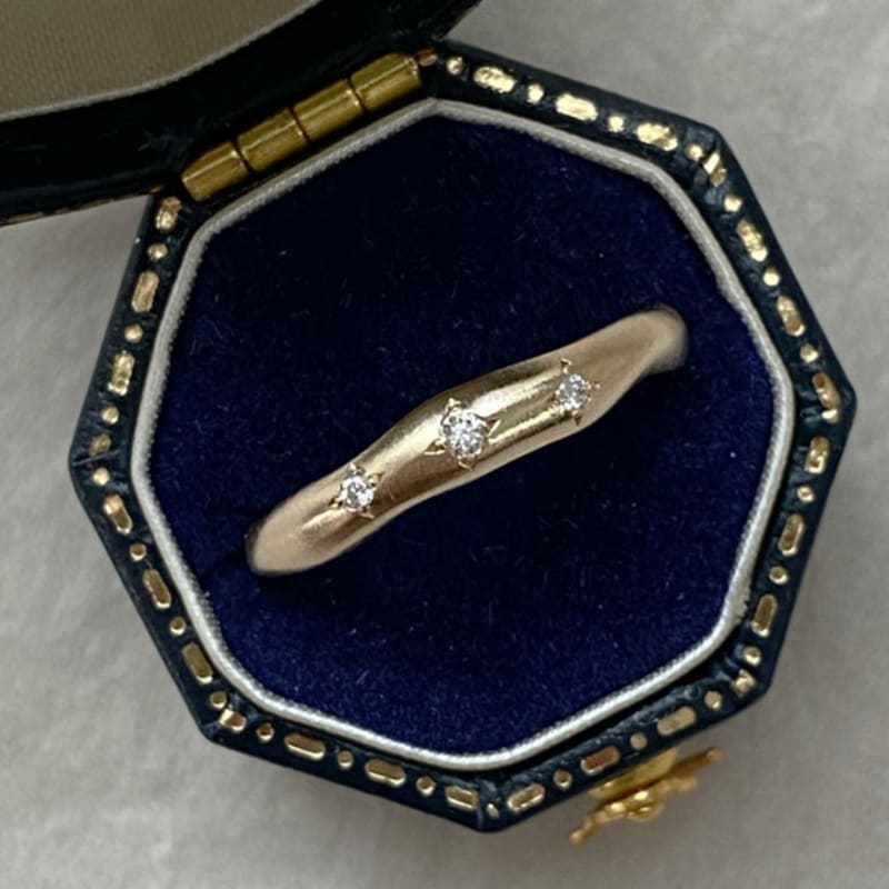 alouette Etoile diamond ring