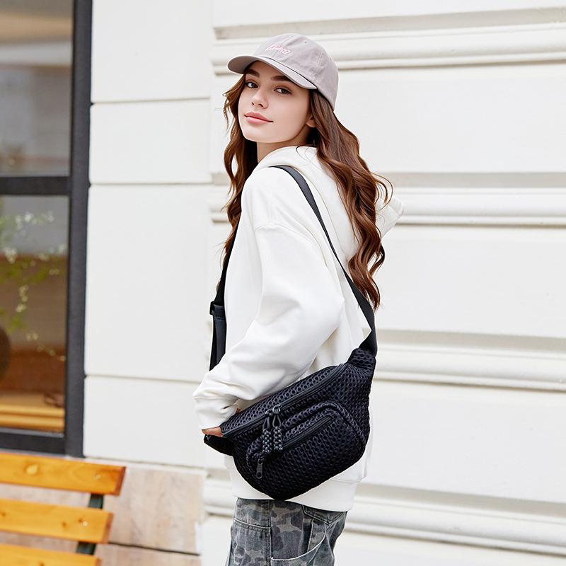 Mesh Women Saddle Messenger Bag Small Casual Wide Strap Shoulder Crossbody Bag for Female Designer Ladies Chest Bag Phone Wallet