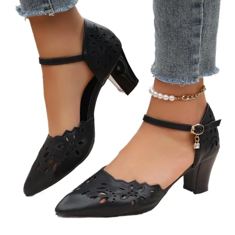 

Модная обувь для женщин 2024 года. Модные женские туфли-лодочки с пряжкой из одного слова. Осенние туфли-лодочки с острым носком. Твердые, полые, дышащие. Профессиональные элегантные туфли-лодочки. 43 чёрный