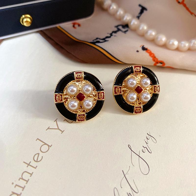 

Французские ретро серьги-пусеты из серебра 925 пробы с жемчугом и эмалью