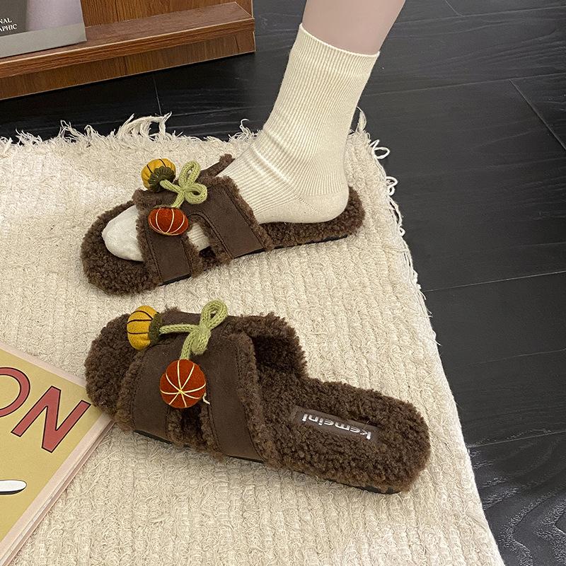 Fashion and versatile casual warm cotton slippers for women in the autumn and winter of 2025, new milk huhu warm huhu outer wear Mao Mao shoes