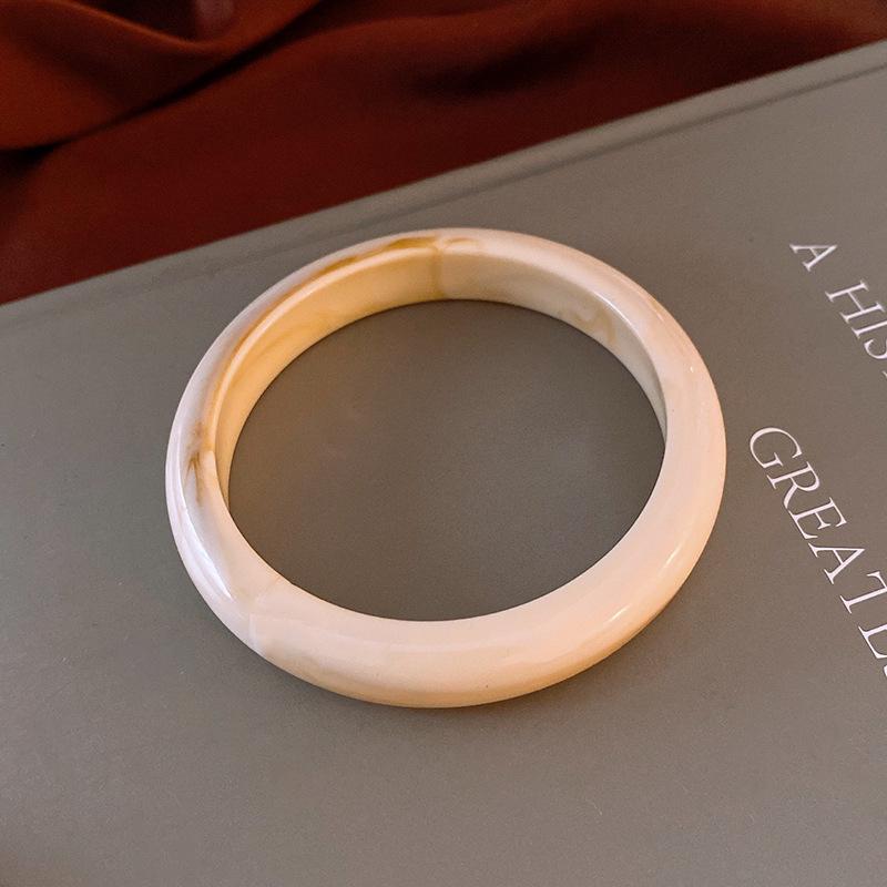 Dopamin Ombre Geometrischer Harzarmreif: High-End Europäischer & Amerikanischer Nischen-Modeschmuck