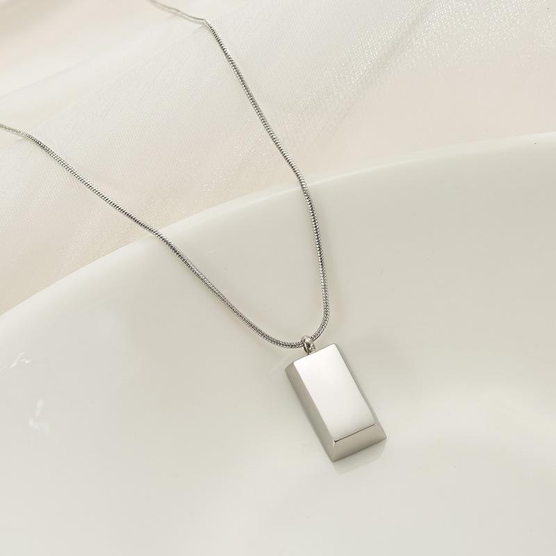 Einfache Mode Halskette Damen Pullover Kette Herbst und Winter Kalter Wind Schlüsselbein Kette