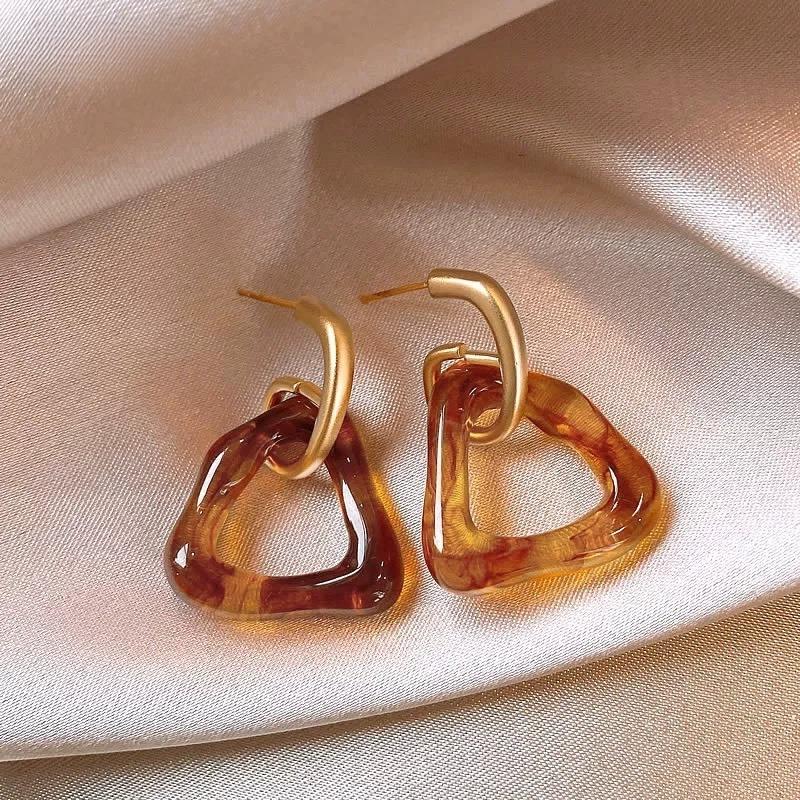 Maillard coffee color amber earrings women's autumn and winter high-end commuter style earrings light luxury niche design earrings