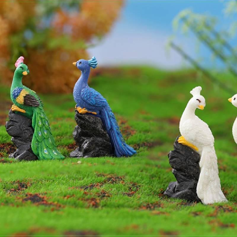Realistic Cartoon Peacock Resin Miniature Ornament Modern Simple Style Peacock Figurine