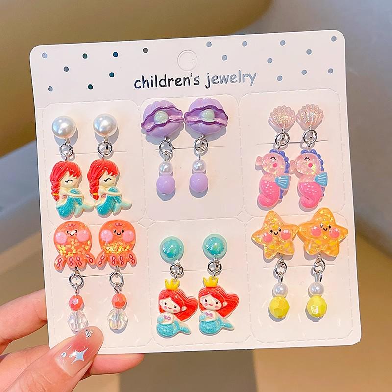 Kreskówkowe kolczyki dla dziewczynek bez przekłuwania - Słodkie, bezbolesne, letnie akcesoria na uszy dla dziecka