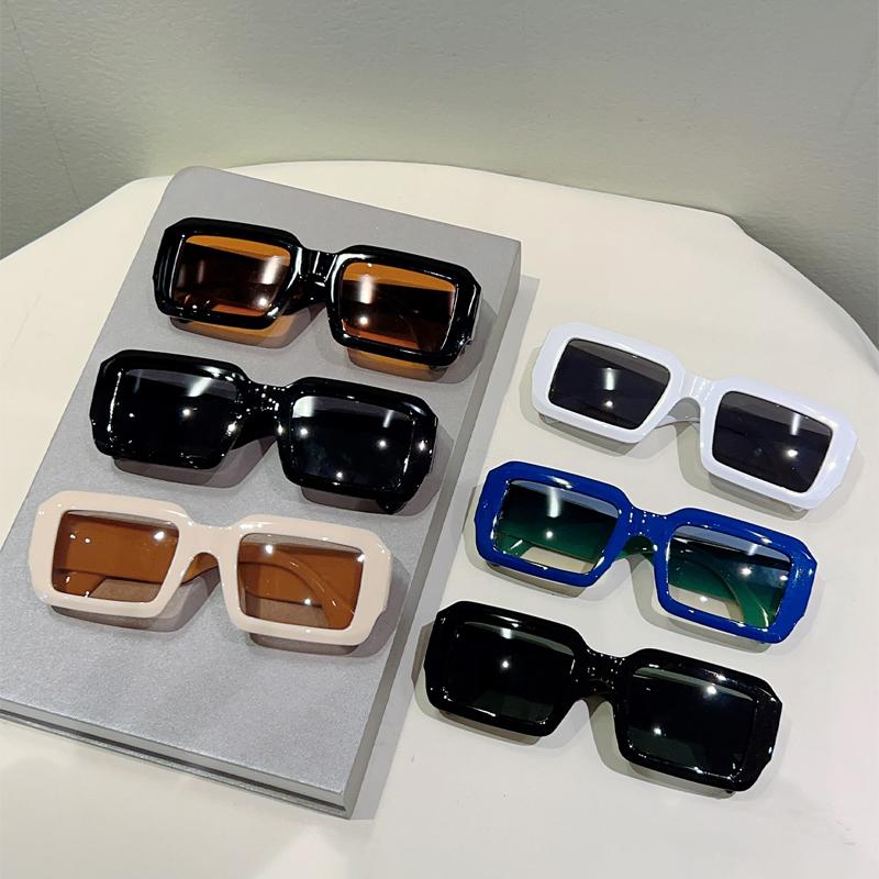 Rectangle Sunglasses Men Fashion Outdoor Casual Shades Women Trendy Luxury Brand Design Beach Vacation Decor Sun Glasses
