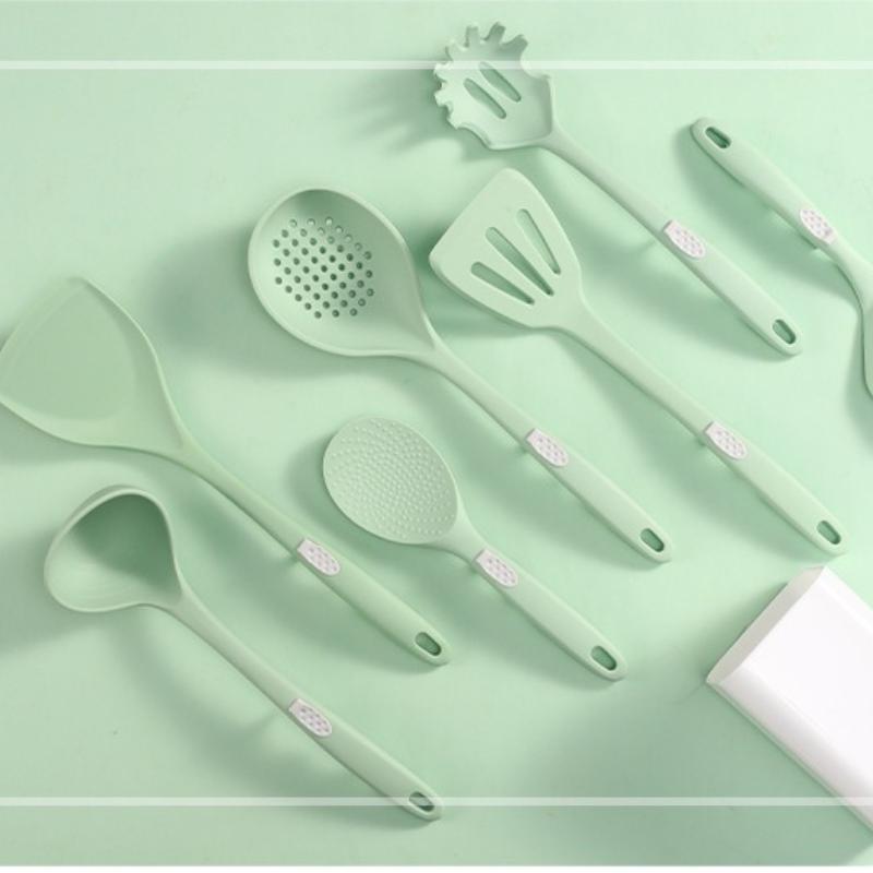 Heat Resistant Silicone Kitchen Utensils Set Easy to Clean Non-Stick Spoon And Cooking Spatula Set Green