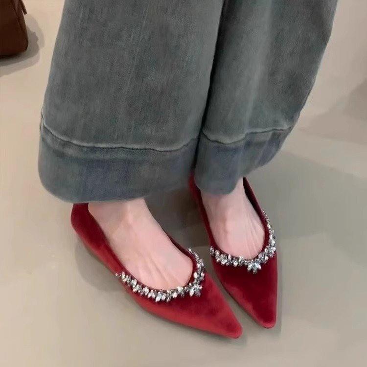 Temperament rhinestone pointed single shoes women's spring, summer and autumn 2025 French sweet velvet red light mouth soft sole evening shoes