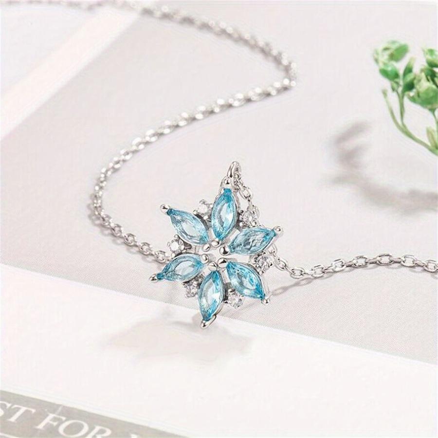 Creative Exquisite Sky Blue Snowflake Pendant Necklace for Women Christmas Birthday Gift