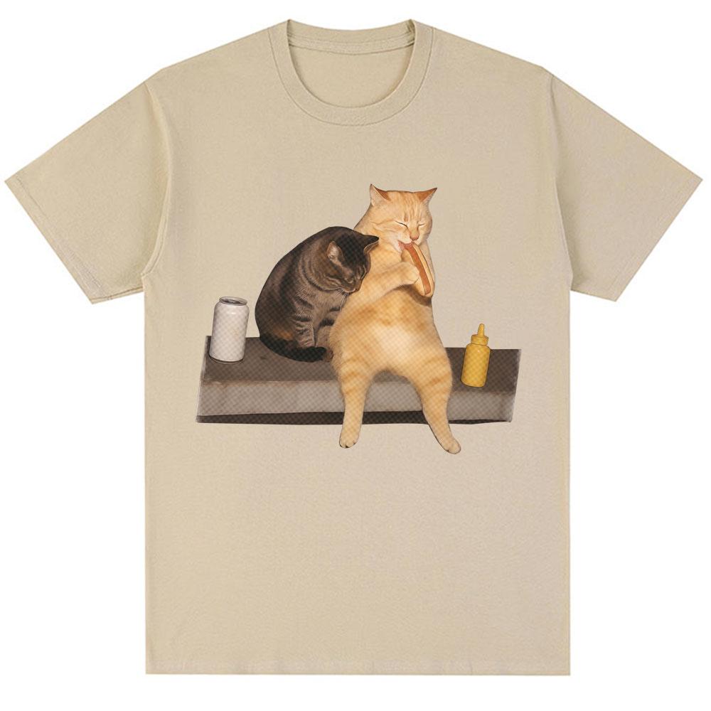 Funny Cat Eating Hot Dog Meme T-shirts Men Women Fashion Vintage Humor T-shirt Oversized Cotton Casual Kawaii T Shirt Streetwear