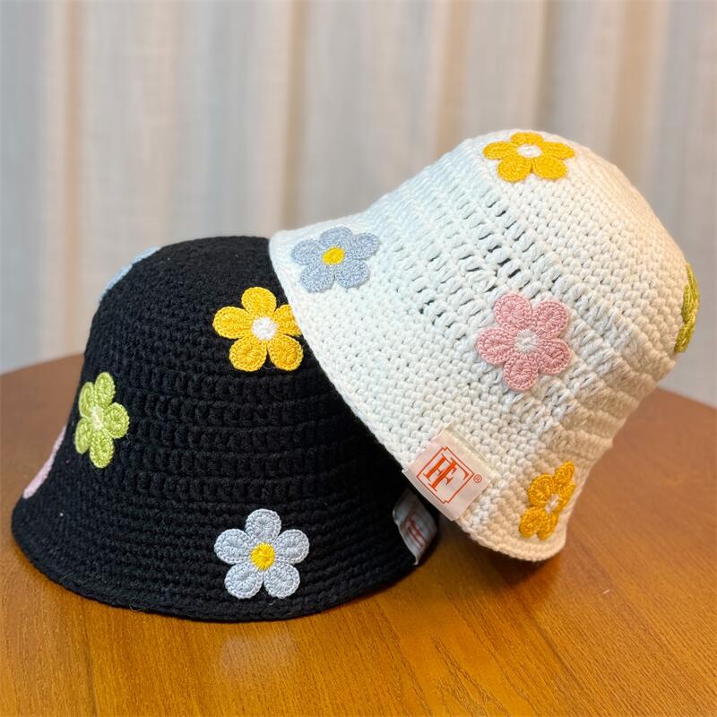Korean Version of Small Fresh Handmade Flower Knitted Woolen Hat for Women In Autumn and Winter Versatile Face Showing Small Fisherman Hat